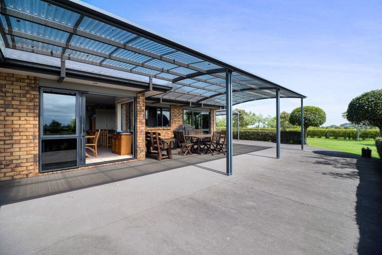Photo of property in 325a Awai Road, Tarurutangi, New Plymouth, 4372