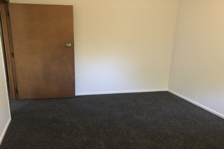 Photo of property in 1/68 Titirangi Road, New Lynn, Auckland, 0600