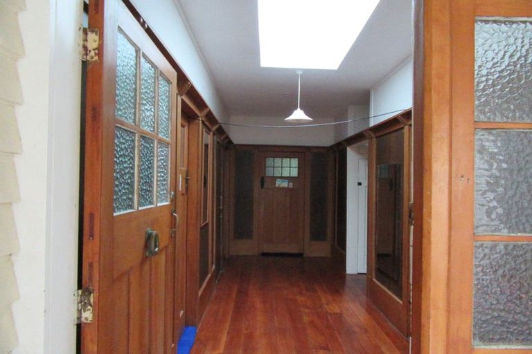 Photo of property in 68 Raroa Road, Kelburn, Wellington, 6012