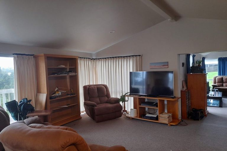 Photo of property in 23 Glamorgan Drive, Torbay, Auckland, 0630