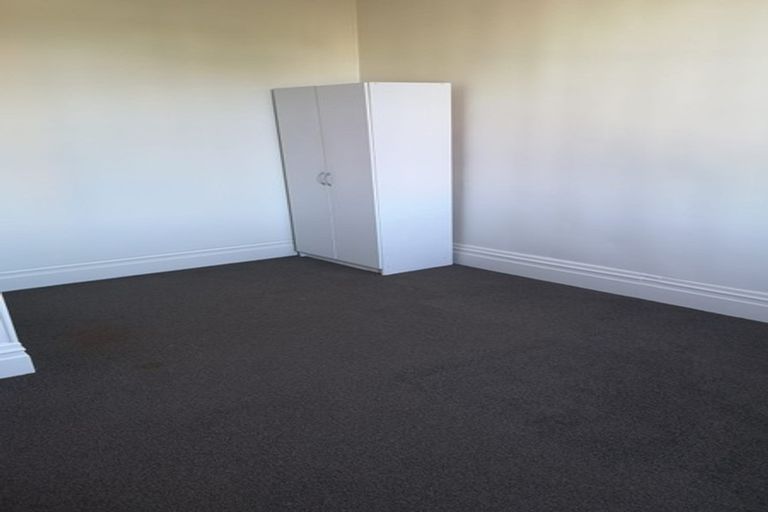 Photo of property in 133 Grant Road, Thorndon, Wellington, 6011