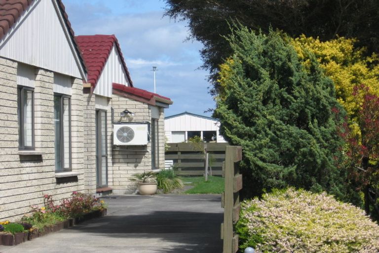 Photo of property in 3b Compton Place, Mount Maunganui, 3116