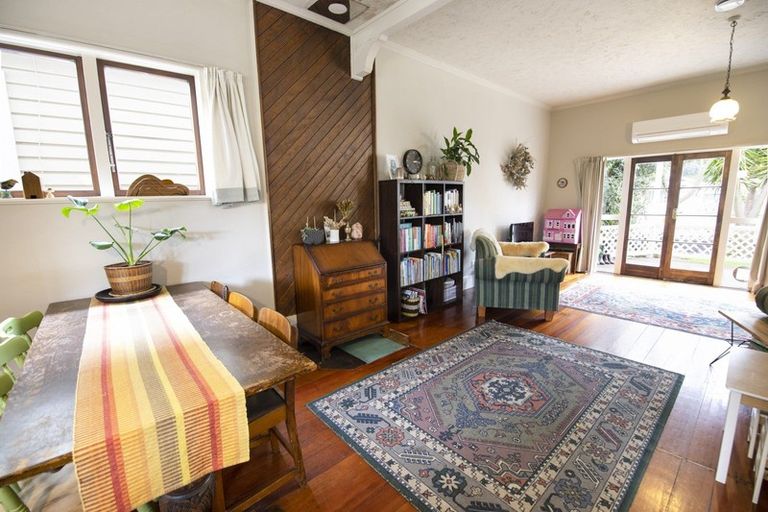 Photo of property in 27 Carnell Street, Napier South, Napier, 4110