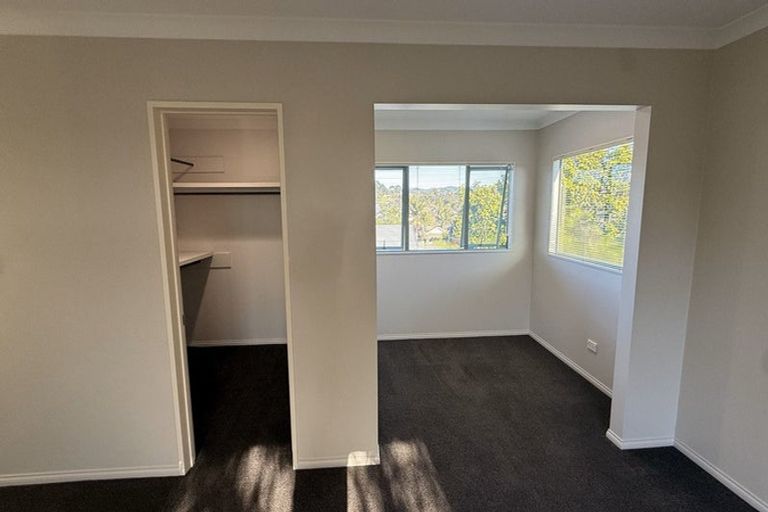 Photo of property in 6 Chadlington Avenue, Henderson, Auckland, 0612