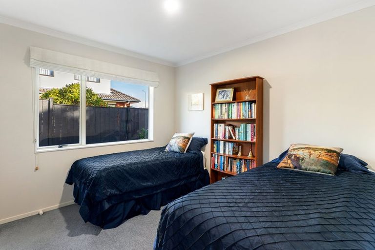 Photo of property in 1 Zara Court, Flat Bush, Auckland, 2016
