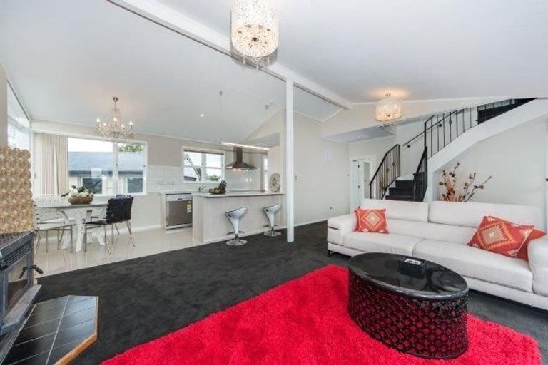 Photo of property in 10 Goodwin Drive, Rosehill, Papakura, 2113