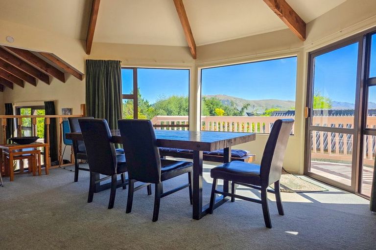 Photo of property in 1 Burnett Place, Lake Tekapo, 7999