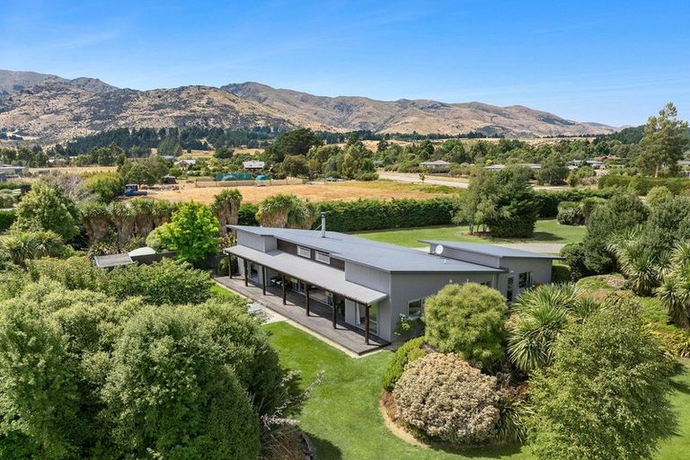 Photo of property in 94 Newcastle Road, Hawea Flat, Wanaka, 9382