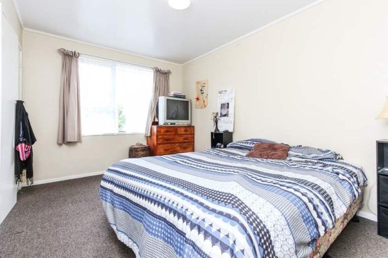 Photo of property in 11 Karepo Crescent, Ranui, Auckland, 0612