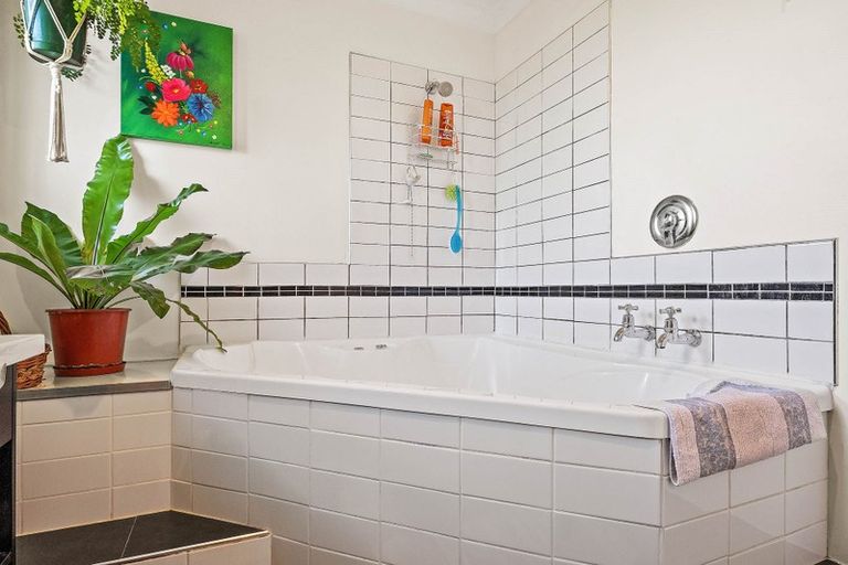 Photo of property in 3 Railway Street, Sefton, 7477