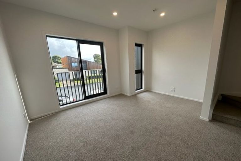 Photo of property in 35/28 Westgate Drive, Westgate, Auckland, 0614