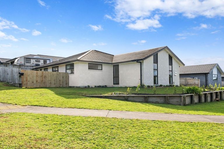 Photo of property in 2 Timara Avenue, Tikipunga, Whangarei, 0112
