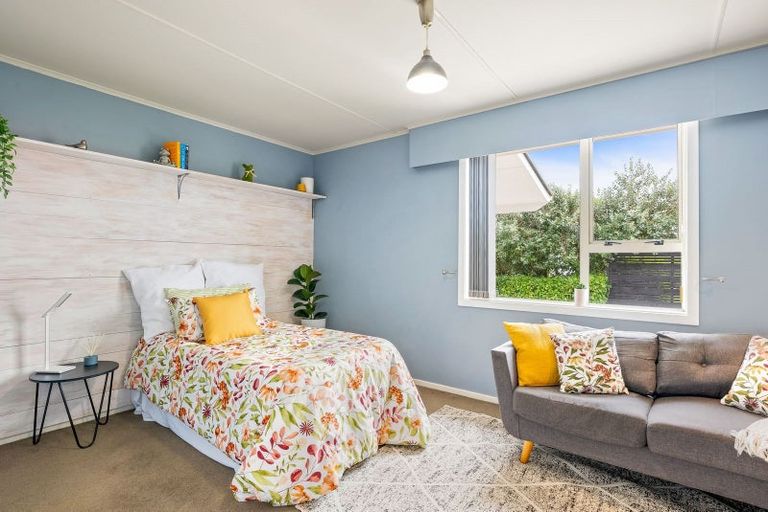 Photo of property in 3 Tawa Street, Waikanae, 5036