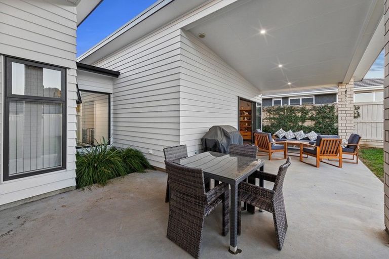 Photo of property in 120 Hillpark Drive, Pokeno, 2402