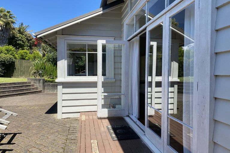 Photo of property in 34a Exmouth Road, Northcote, Auckland, 0627