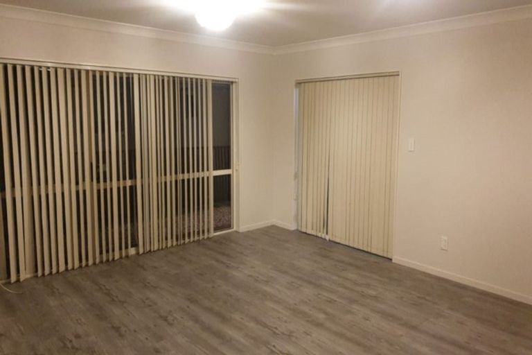 Photo of property in 56 Ransom Smyth Drive, Goodwood Heights, Auckland, 2105