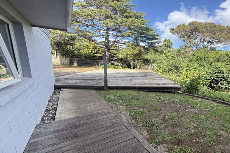 Photo of property in 1/114 Verran Road, Birkdale, Auckland, 0626