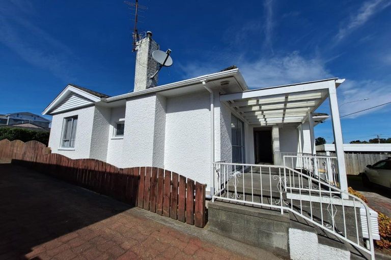 Photo of property in 199 Tukapa Street, Westown, New Plymouth, 4310