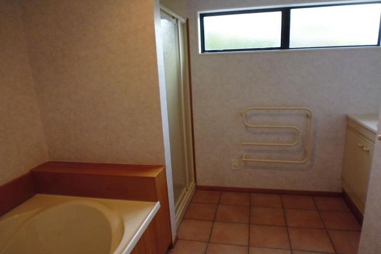 Photo of property in 4a Trinity Place, Paraparaumu Beach, Paraparaumu, 5032