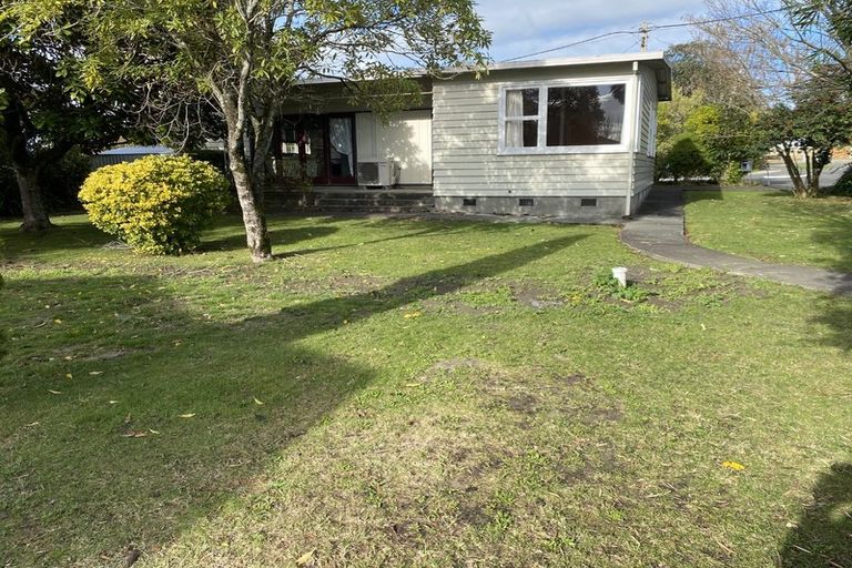 Photo of property in 12 Guthrie Road, Havelock North, 4130