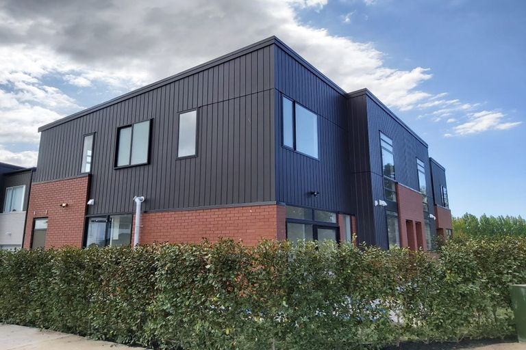 Photo of property in 7 Matarau Road, Karaka, 2113