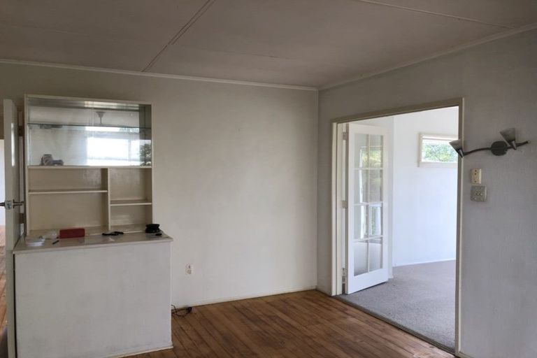 Photo of property in 105 Sunrise Avenue, Murrays Bay, Auckland, 0630
