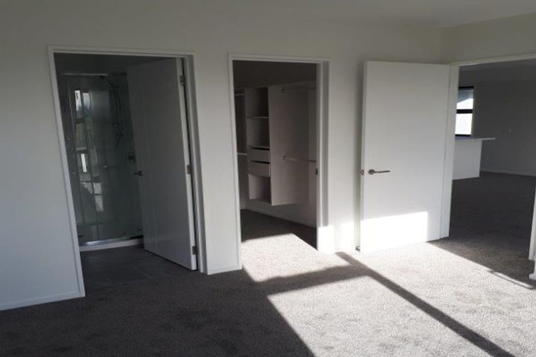 Photo of property in 24 Whakatipu Street, Pegasus, 7612