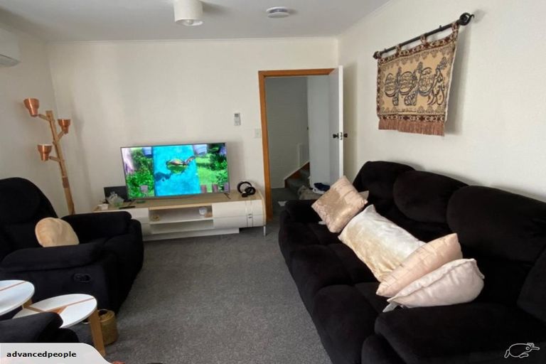 Photo of property in 21a Loongana Street, Waitangirua, Porirua, 5024