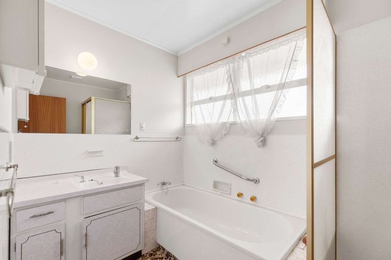 Photo of property in 21a Cargill Avenue, Feilding, 4702