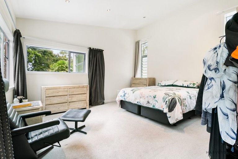 Photo of property in 13 Miha Road, Titirangi, Auckland, 0604