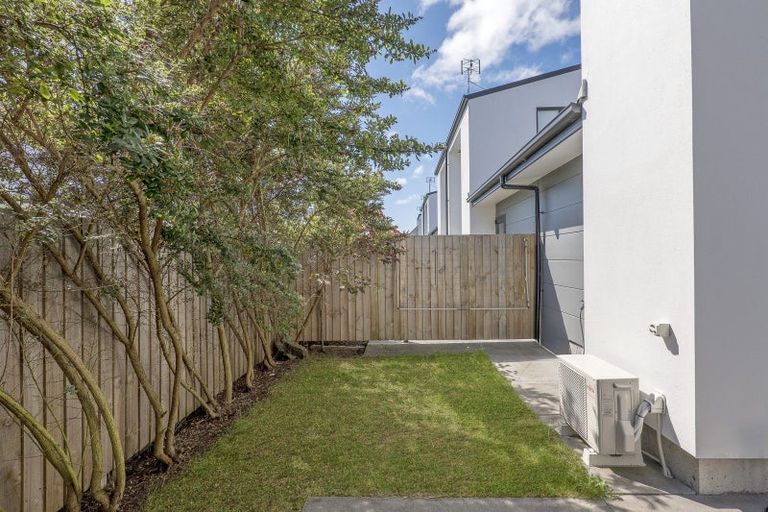 Photo of property in 15 Verlamio Lane, Edgeware, Christchurch, 8013