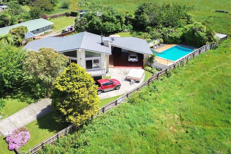 Photo of property in 11 Stafford Street, Westport, 7825