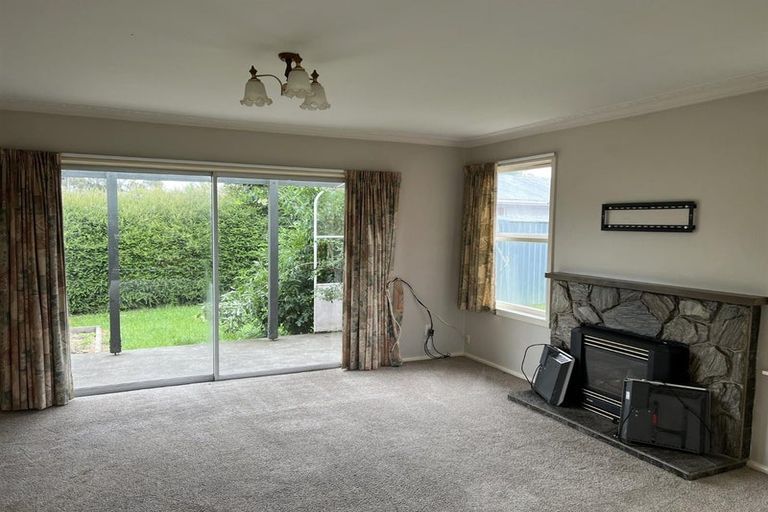 Photo of property in 25 Oakfield Street, Burnside, Christchurch, 8053