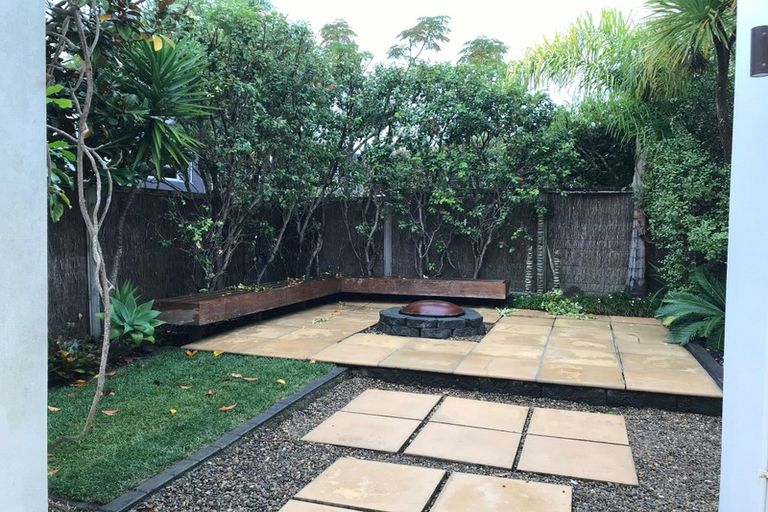 Photo of property in 202 Kohimarama Road, Kohimarama, Auckland, 1071