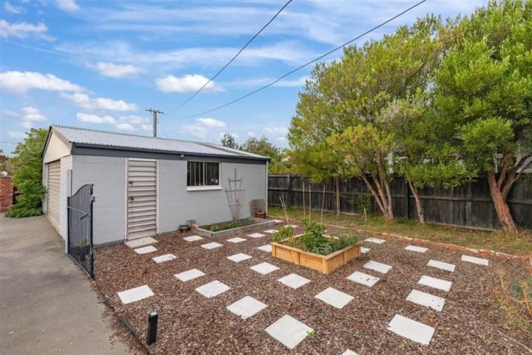 Photo of property in 32 Grantley Street, New Brighton, Christchurch, 8083