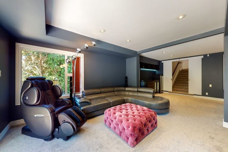 Photo of property in 4 Robieson Street, Roseneath, Wellington, 6011