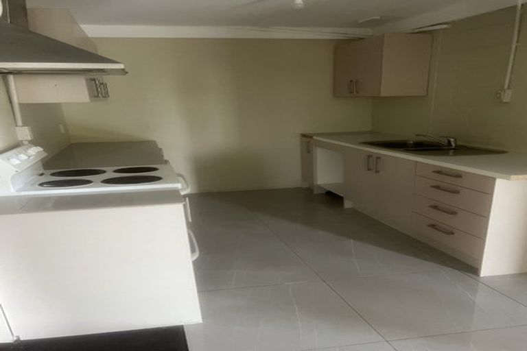 Photo of property in 64 Don Buck Road, Massey, Auckland, 0614