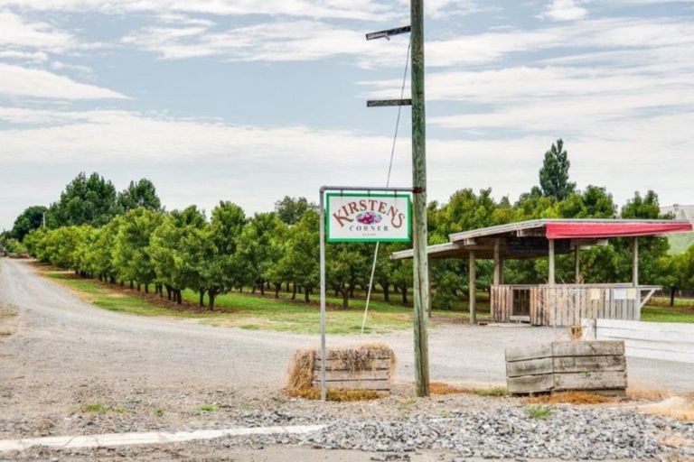 Photo of property in 200 Longlands Road, Longlands, Hastings, 4172