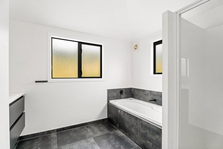 Photo of property in 77b Meadowstone Drive, Wanaka, 9305