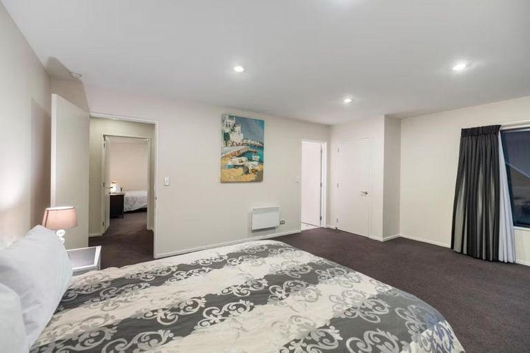 Photo of property in 11 Highview Terrace, Queenstown, 9300