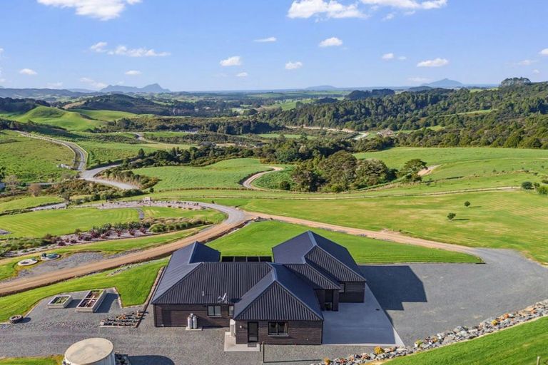 Photo of property in 717 Millbrook Road, Waipu, 0582