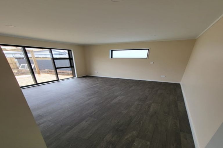 Photo of property in 14 Matene Street, Otaki, 5512