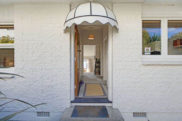 Photo of property in 1/35 Ranui Crescent, Diamond Harbour, Lyttelton, 8971