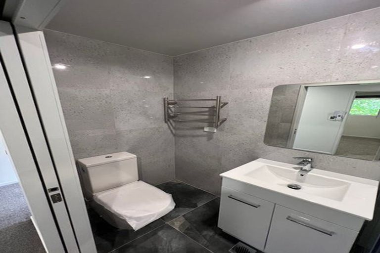 Photo of property in 17b Knox Road, Swanson, Auckland, 0612