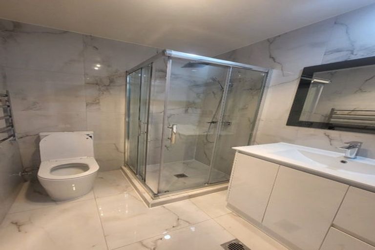 Photo of property in 8c Kent Road, Manurewa, Auckland, 2102