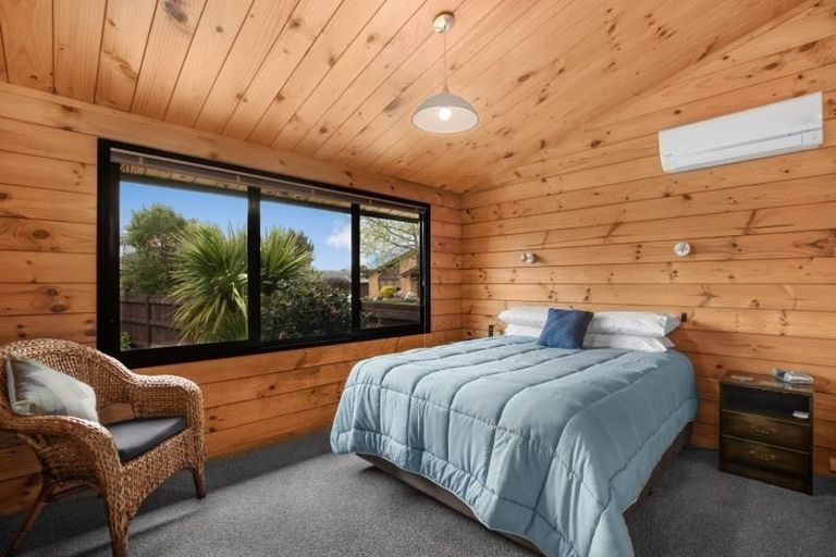 Photo of property in 16 Wilencote Place, Pahurehure, Papakura, 2113