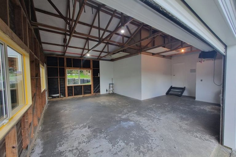 Photo of property in 388 Muriwai Road, Waimauku, 0881