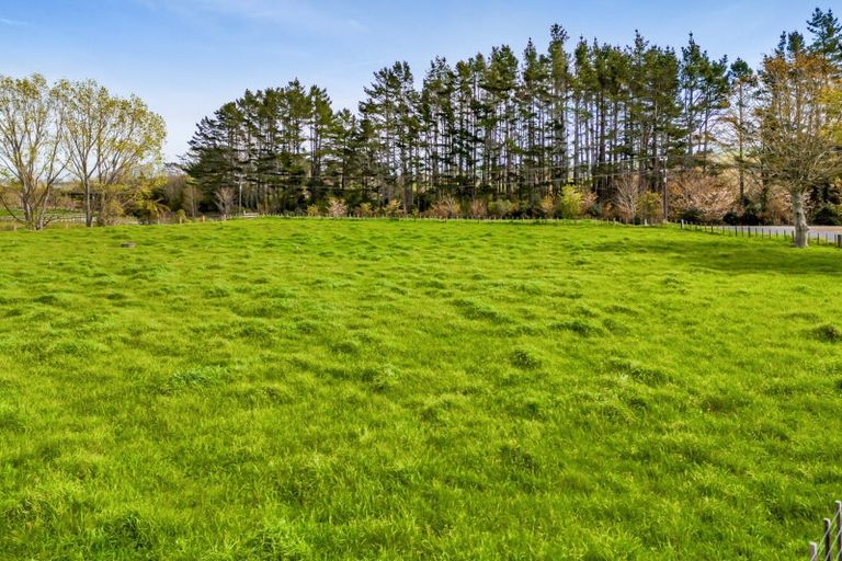 Photo of property in 32 Davis Road, Waiongana, Inglewood, 4389