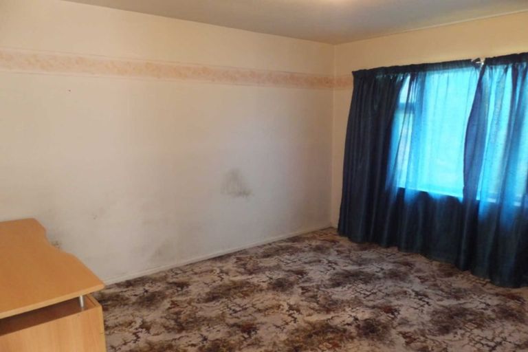 Photo of property in 5 Gladson Avenue, Sockburn, Christchurch, 8042