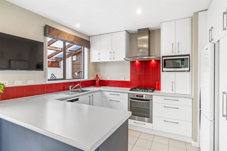 Photo of property in 29 Woodside Common, Westmorland, Christchurch, 8025